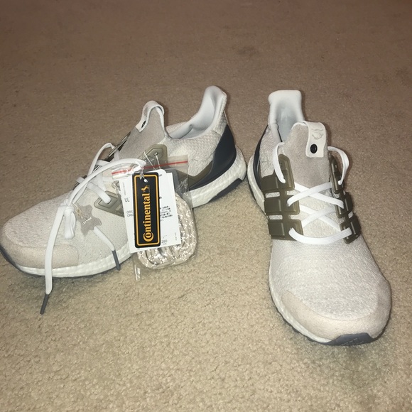 Adidas Ultra Boost Lux - Picture 3 of 3